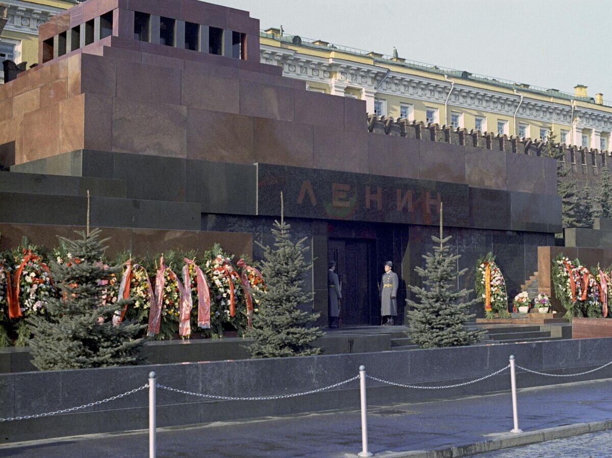    Вид на Мавзолей В.И. Ленина© РИА Новости / Рунов