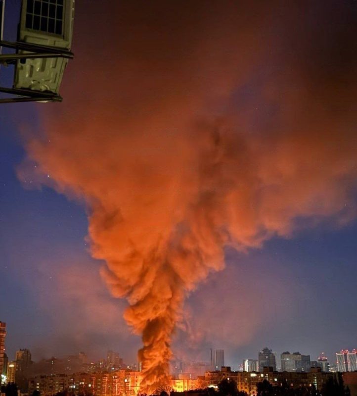   Последствия удара по Киеву. Фото: соцсети