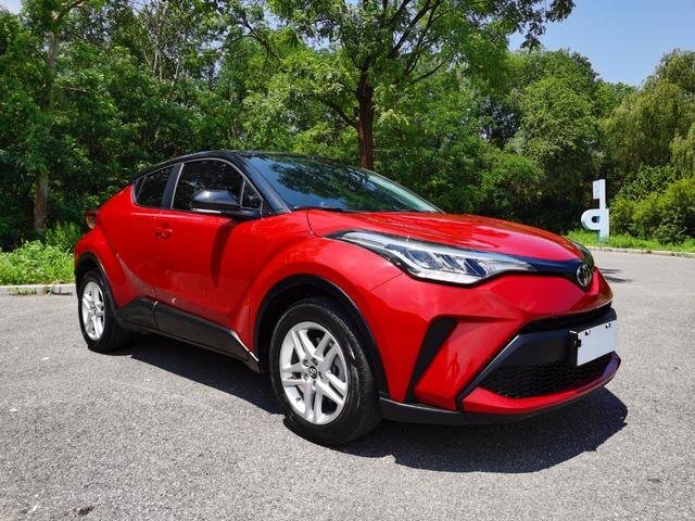 TOYOTA CH-R китайский вариант