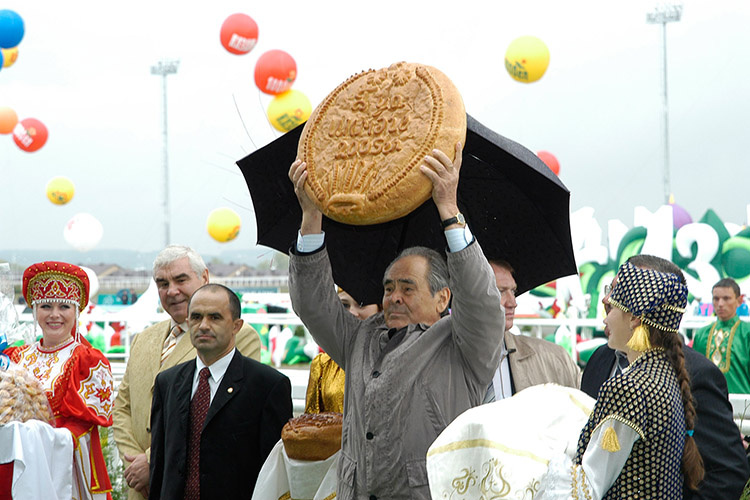    С 24 по 30 августа 2005 года в столице Татарстана праздновали 1000-летие города.   
Фото: shaimiev.tatarstan.ru