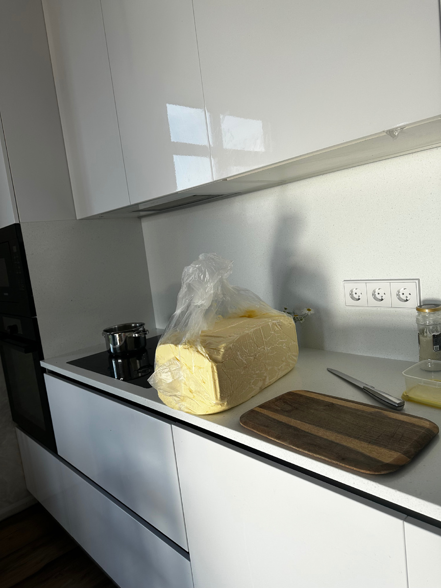 Как выглядит 12 кг масла 