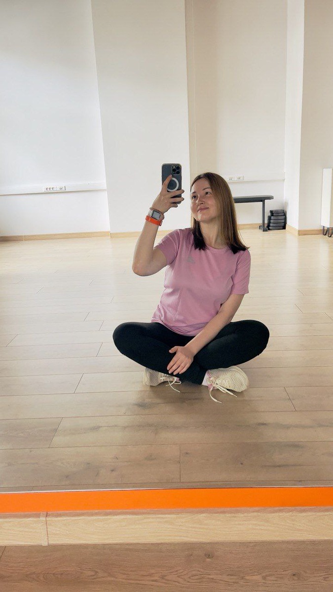 Решила запечатлеть этот исторический момент: я в фитнес-клубе😅