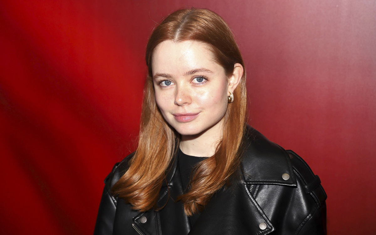 Persona Stars/053/Legion-Media