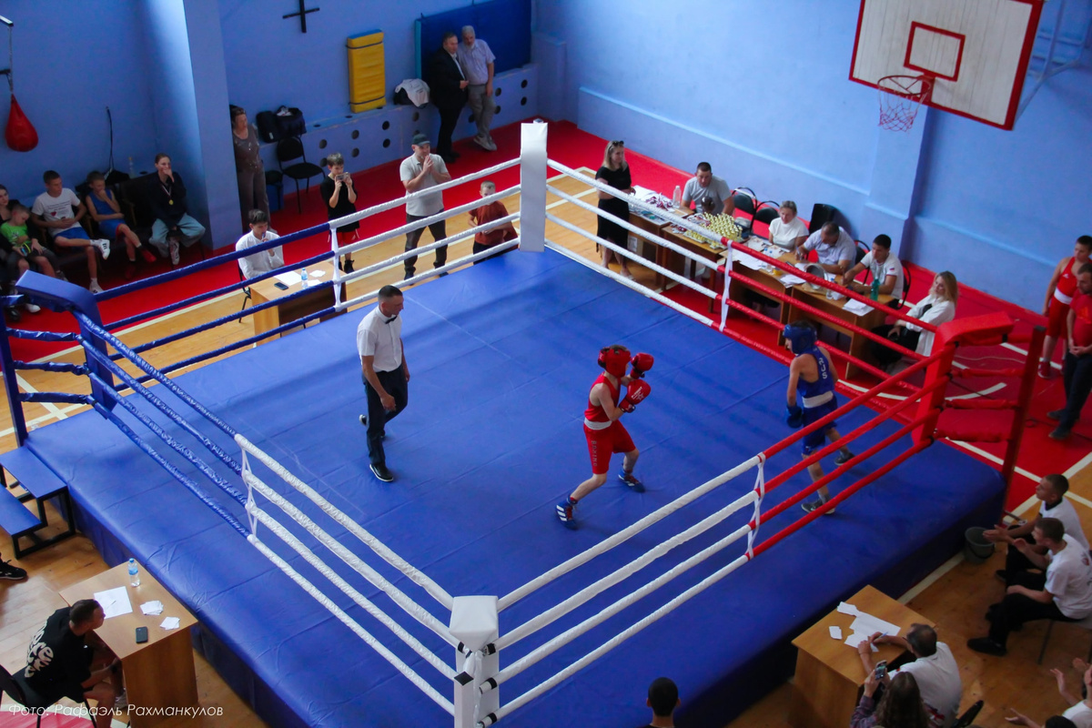 На традиционном августовском турнире в г. Сурске, где состоялось открытое первенство Городищенского района Пензенской области, посвященное памяти Героя Советского Союза В. В. Анисимова.