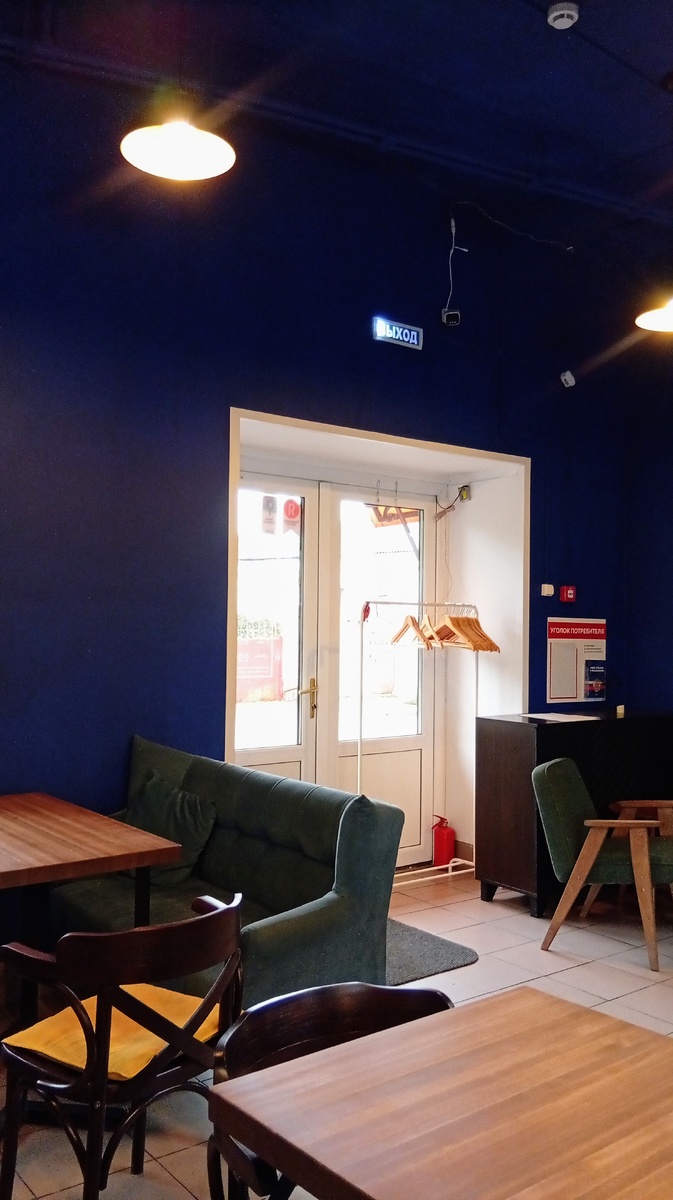 Кофейня "Кофе Кастер", интерьер. Фото из личного архива автора.