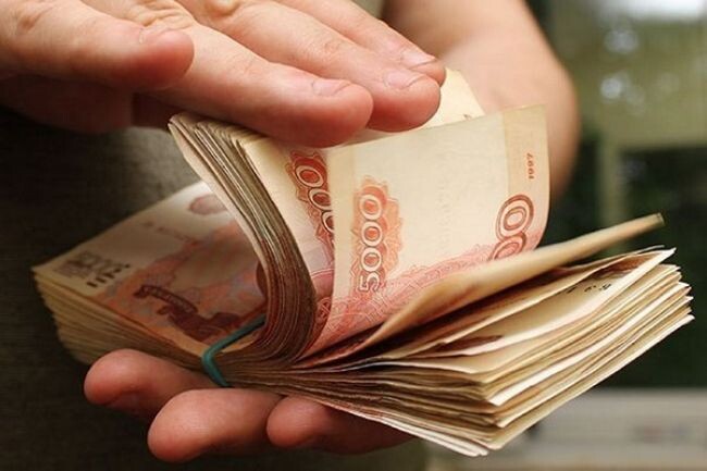 Куда нести и вкладывать деньги со вкладов в банках?