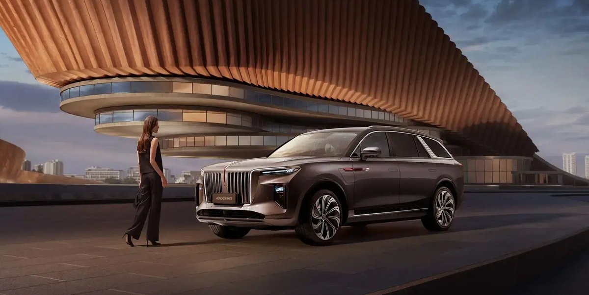 Фото Hongqi  📷
