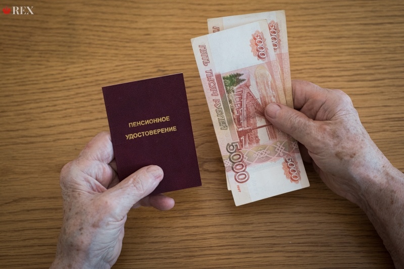 В Госдуме предложили доплату для пенсионеров с большим стажем
