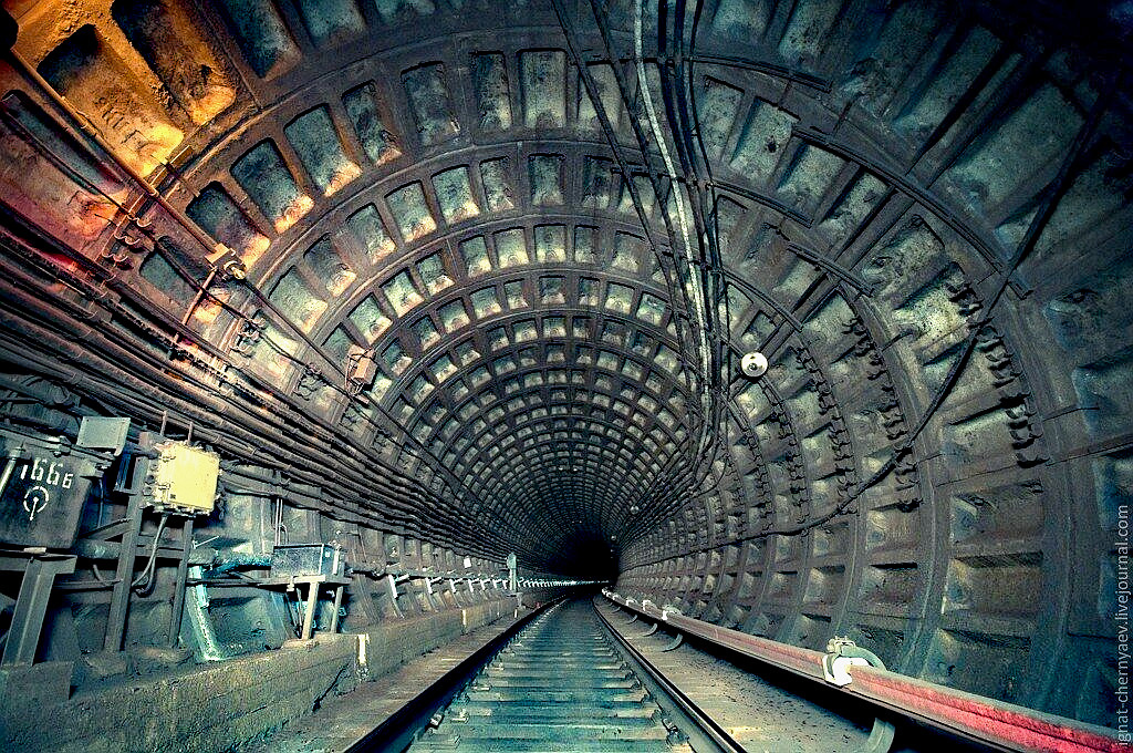 Какие перегоны между станциями столичной подземки больше похожи на американские горки?