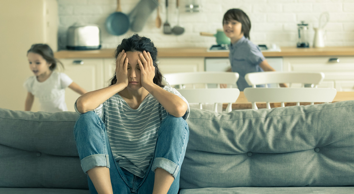 «Системное предупреждение: уровень заряда 2%. Запущен процесс «Фоновое чувство вины».