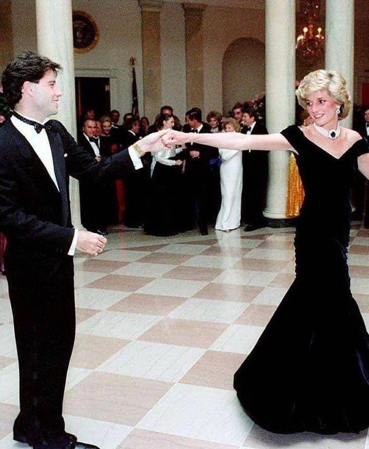 Princess Diana dances with John Travolta