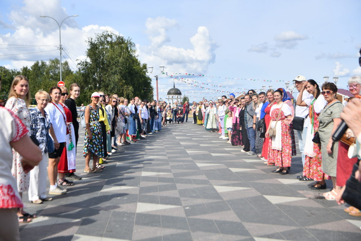    Флешмоб «Карельская крууга» в Петрозаводске. Фото: «Республика» / Лилия Кончакова