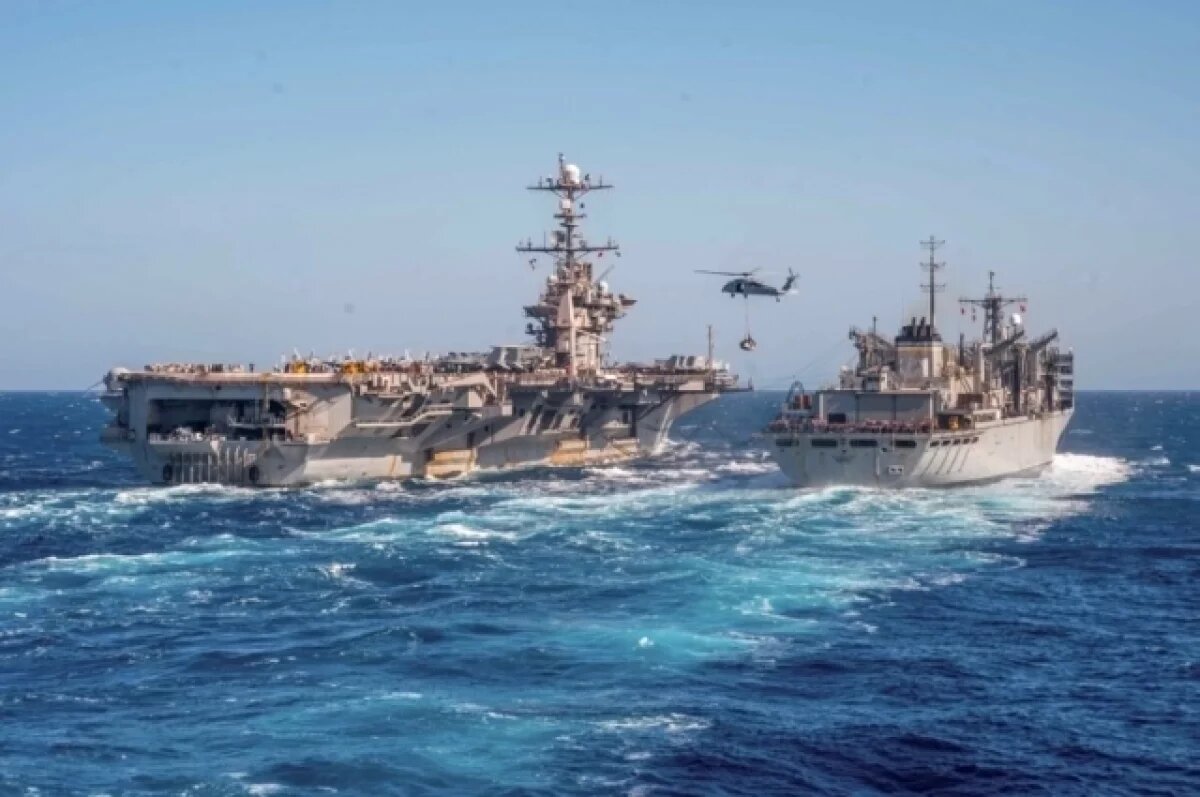    FT: США направили к берегам Венесуэлы восемь кораблей с тысячами военных