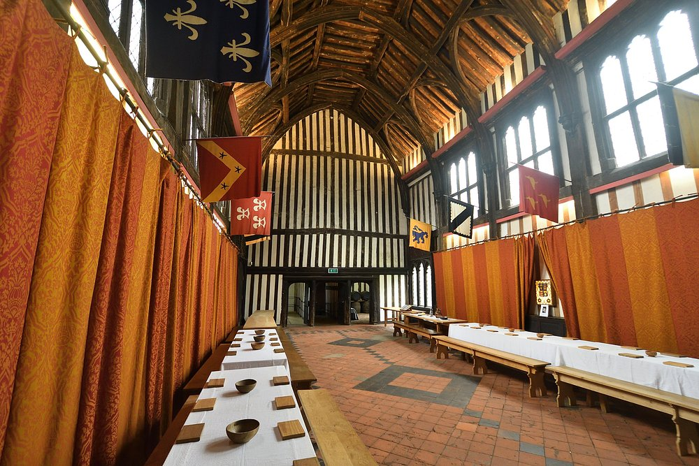 Гейнсборо Олд Холл https://www.tripadvisor.com/Attraction_Review-g1226793-d2357473-Reviews-Gainsborough_Old_Hall-Gainsborough_Lincolnshire_England.html