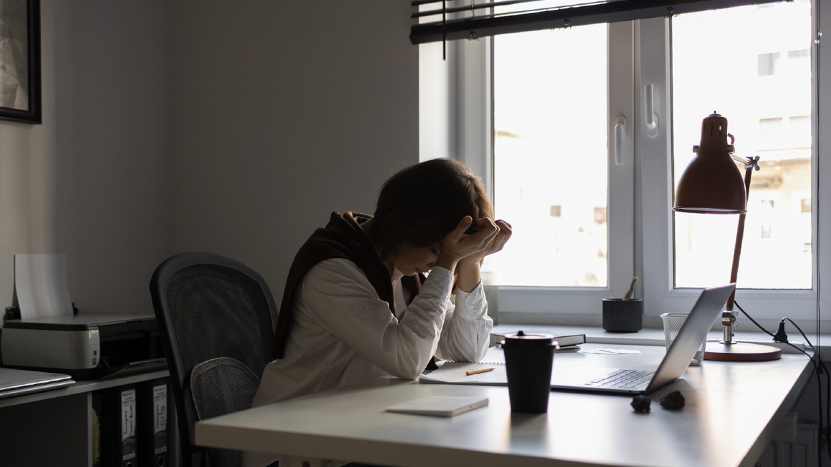 Трудоголизм приводит к выгорнаию, когда даже любимая работа перестают радовать