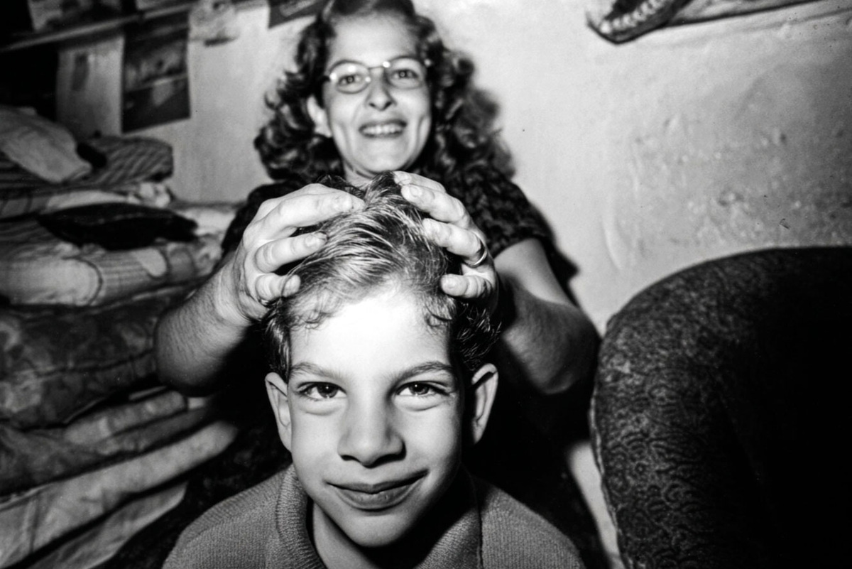 Этот этап в психологии называется «идеализация» или «любовная бомбардировка»