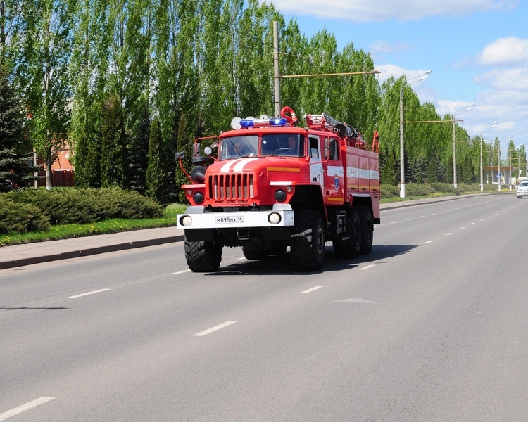     В Курской области огонь повредил кухню в двухквартирном доме