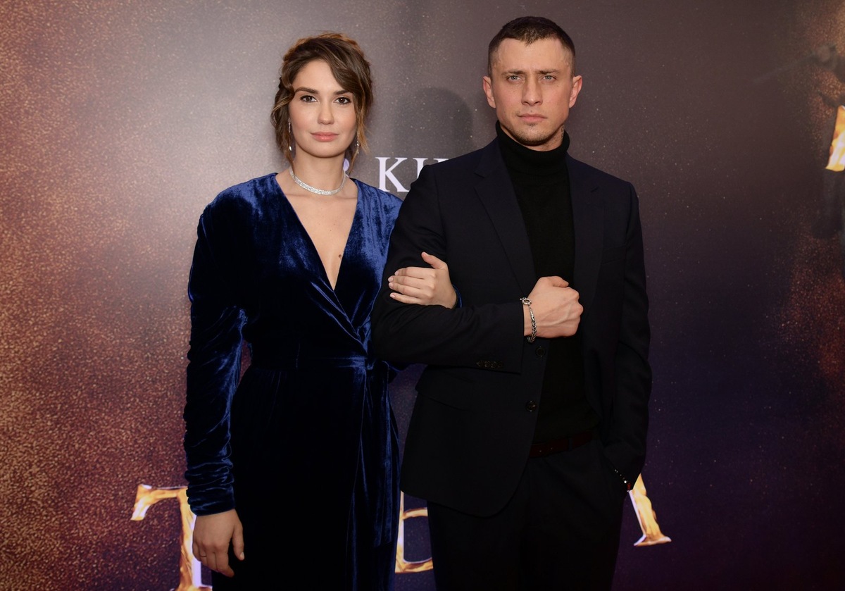    Агата Муцениеце и Павел Прилучный