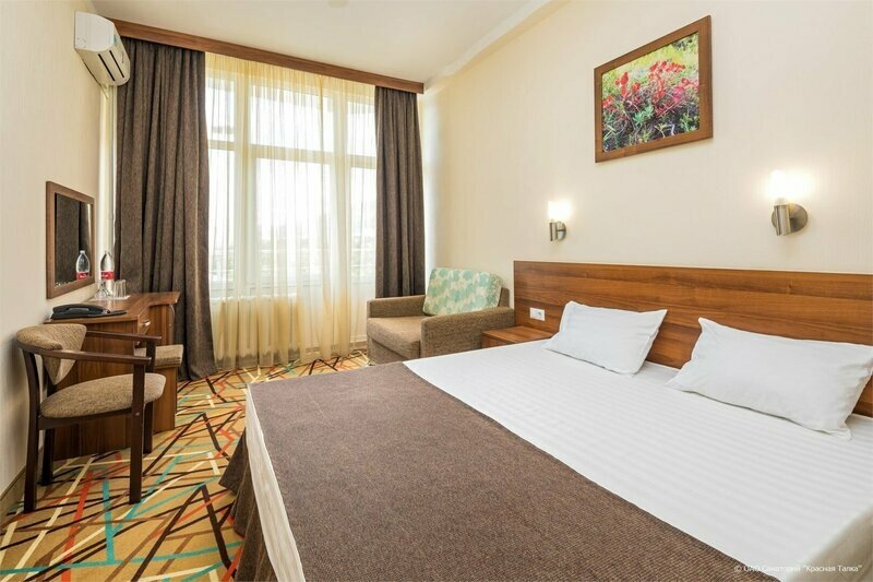Стандарты в санатории оборудованы дополнительным местом, поэтому в них можно разместиться с ребёнком. Фото: «Красная Талка» / Яндекс Путешествия