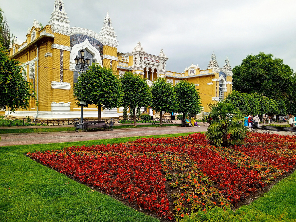 Курортный бульвар в Кисловодске.