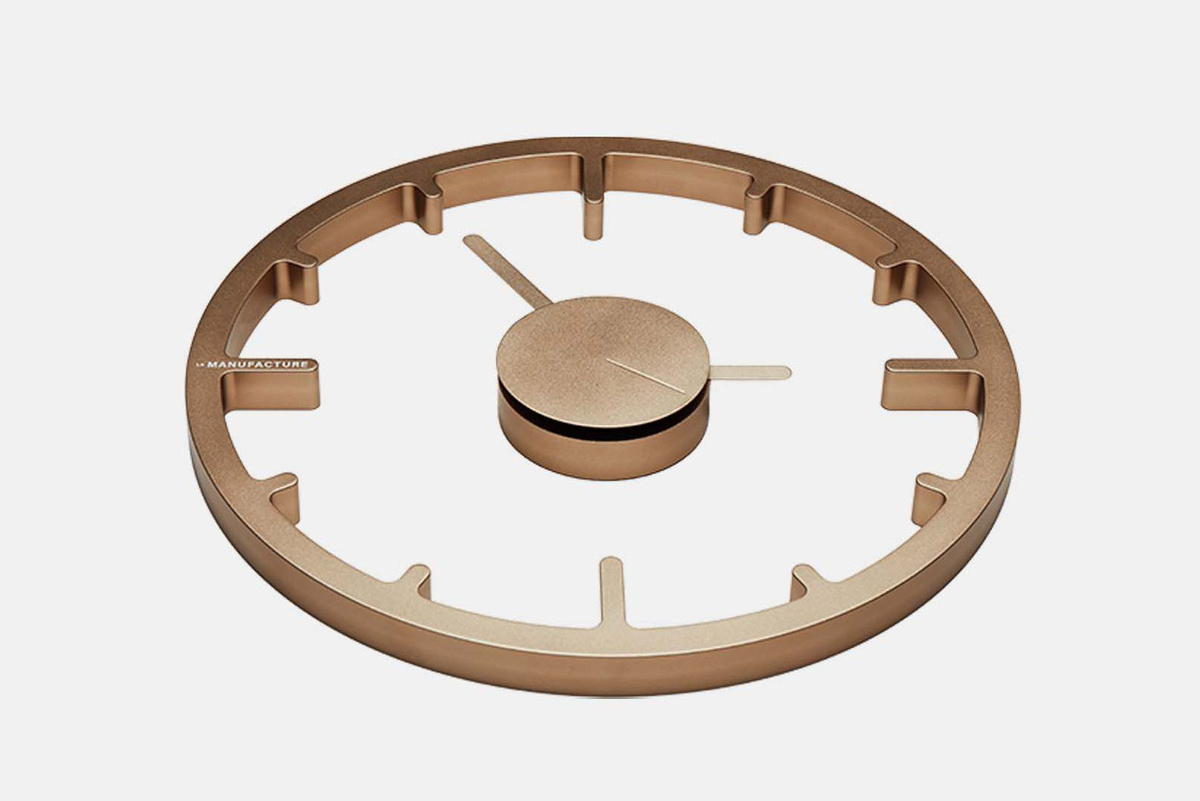 Настенные часы из алюминия, модель Clock, 2021 (La Manufacture)