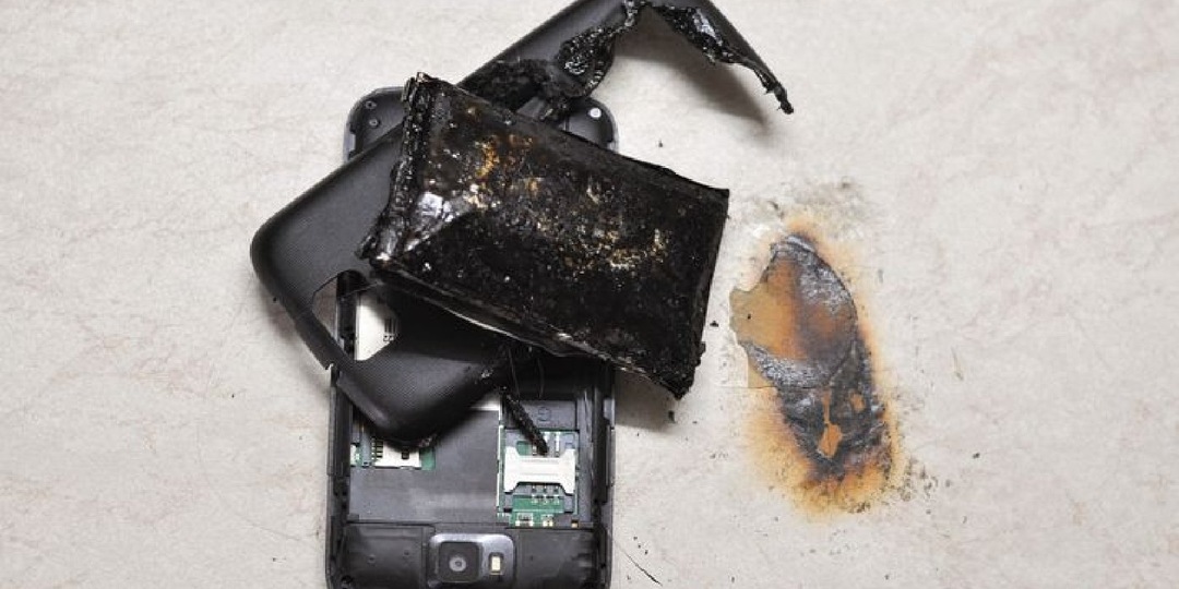 Телефон взорвался в руках школьницы в Подмосковье