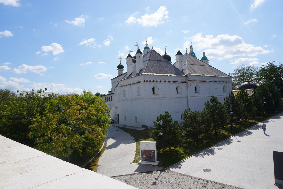 фото автора  вид на внутренний двор с лобного места