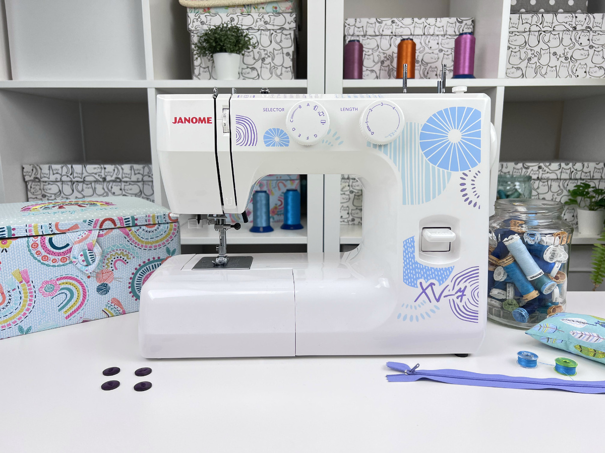Janome XV-7