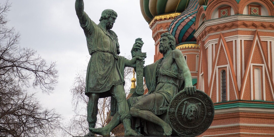 Гиганты России: Топ-7 самых огромных памятников страны