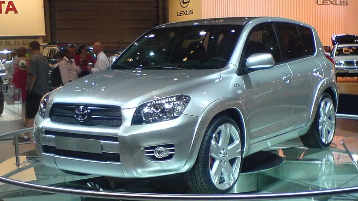    Toyota RAV4 © wikipedia.org