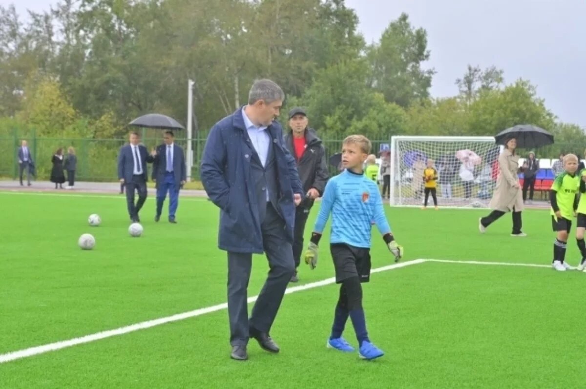    Губернатор Дмитрий Махонин проверил ход ремонта соцобъектов в Гремячинске