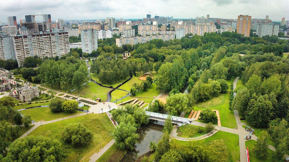 Парк очень красив и ухожен.