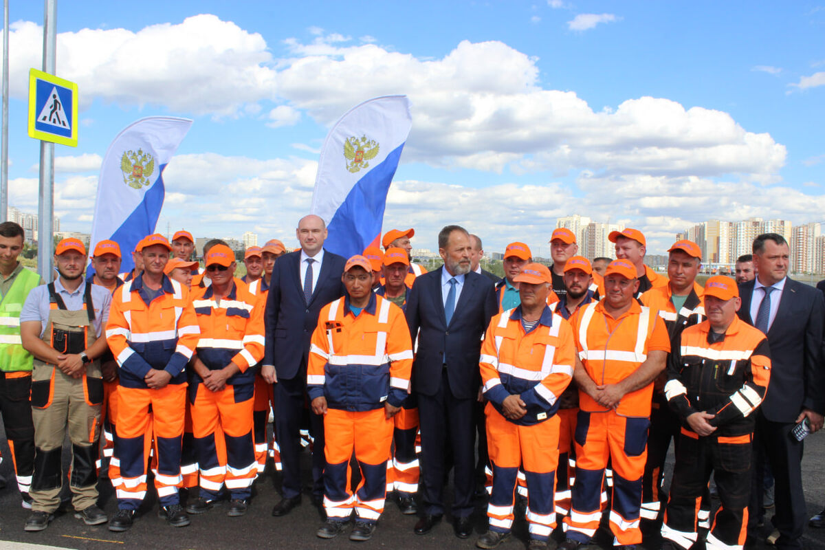     Солнцев и Комаров открыли движение по дублёру улицы Чкалова в Оренбурге Оренбуржье
📷    Солнцев и Комаров открыли движение по дублёру улицы Чкалова в Оренбурге Оренбуржье
📷    Солнцев и Комаров открыли движение по дублёру улицы Чкалова в Оренбурге Оренбуржье
