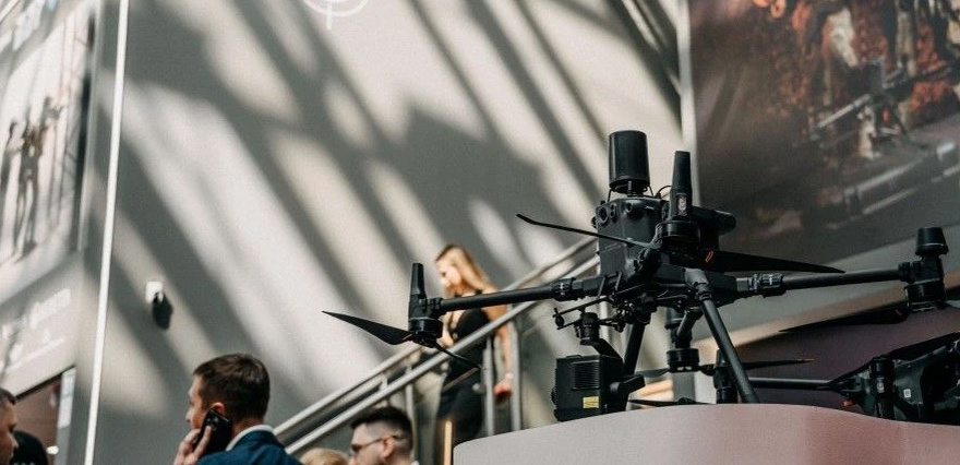 Дрон на оружейном салоне в польском Кельце