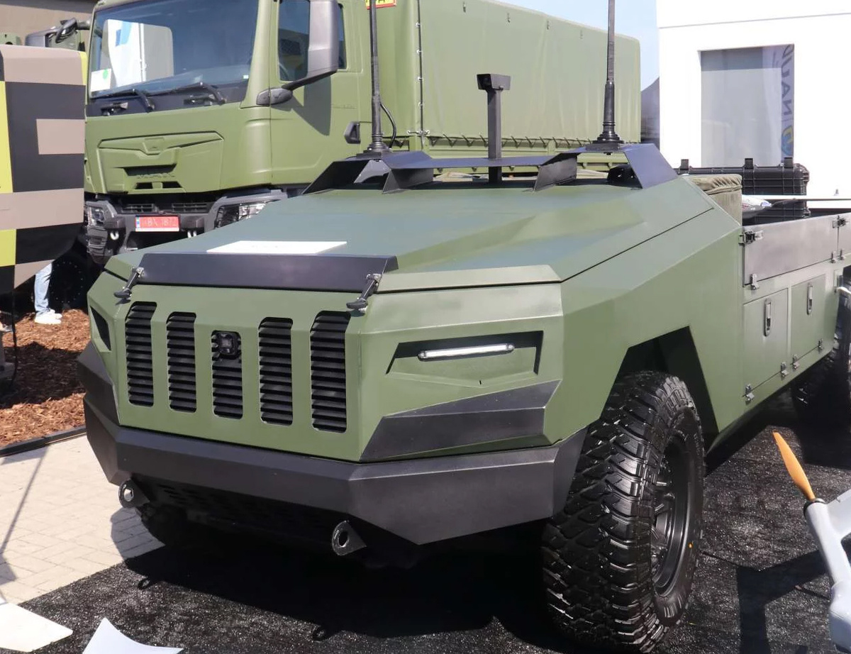 Наземный беспилотный автомобиль Protector