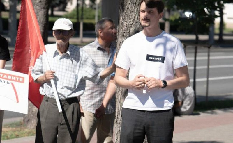    В Молдавии арестовали активистов «Победы» накануне визита Макрона, Мерца и Туска