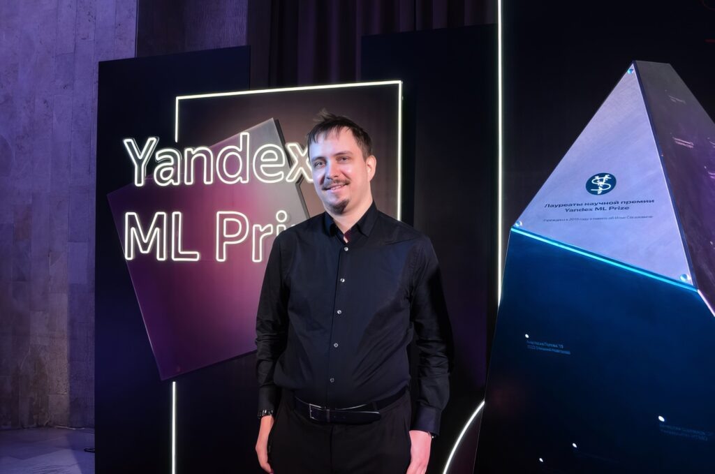    Руководитель группы ИИ в промышленности Института AIRI Илья Макаров. Фото Университета науки и технологий МИСиС