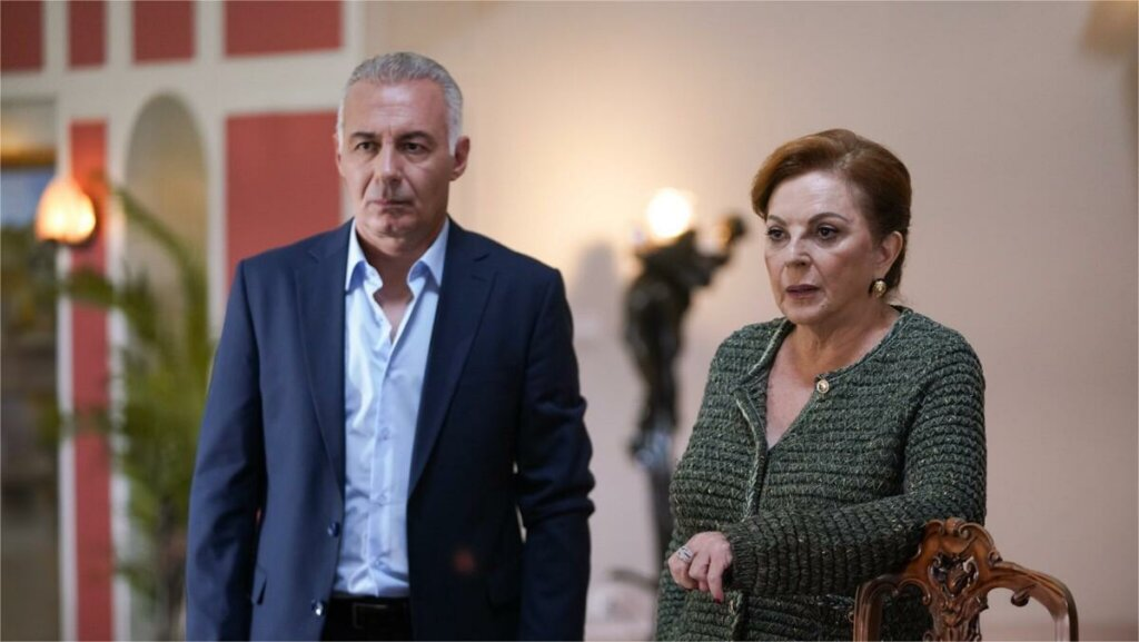 Кадр из сериала "Зимородок"