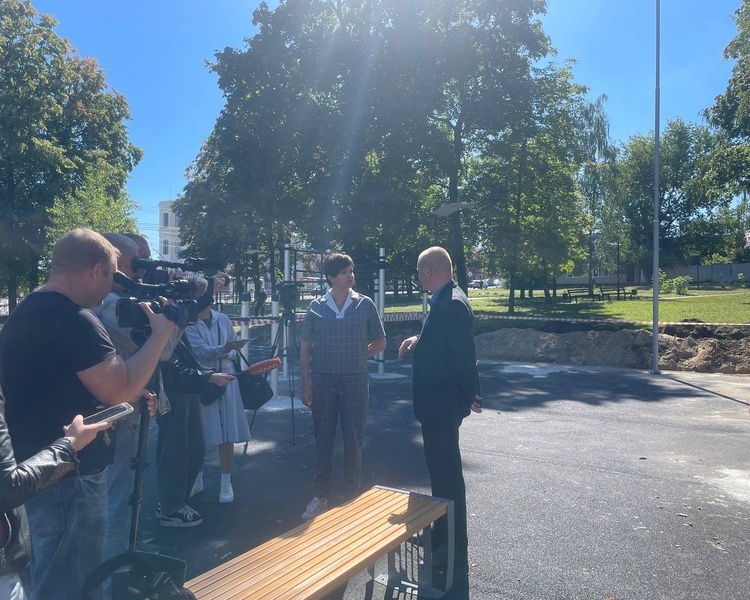     В Курске в середине сентября откроют спортплощадки в парке Дзержинского и на Боевке