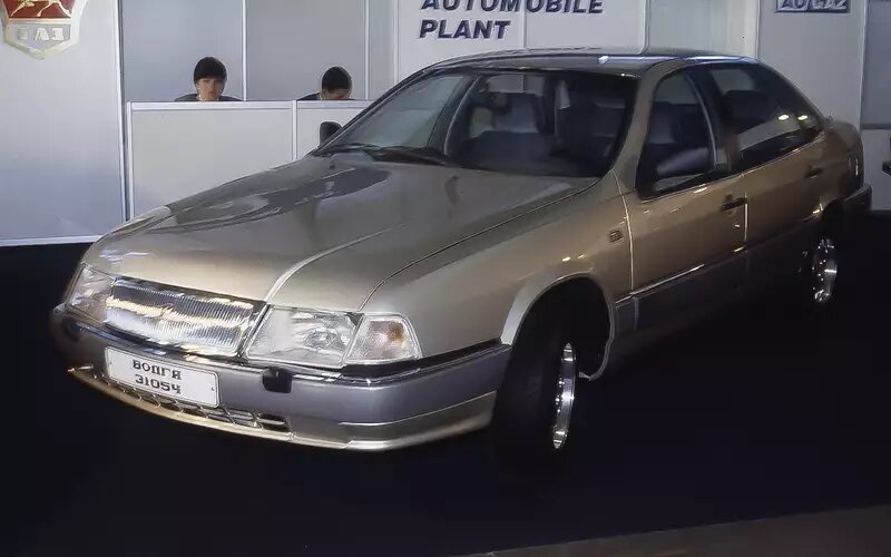 Волга ГАЗ-3105 с полным приводом и совсем новым двигателем.