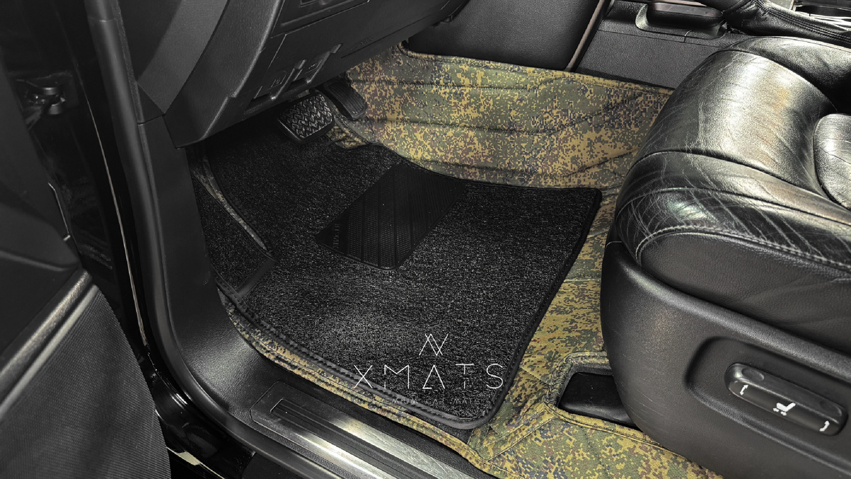 3d коврики на Toyota Land Cruiser 200