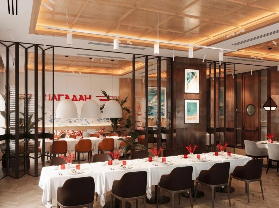    В основном зале ресторана — большая открытая кухня и аквариумы с живыми ежами. Фото: предоставлено рестораном «Магадан» / социальные сети