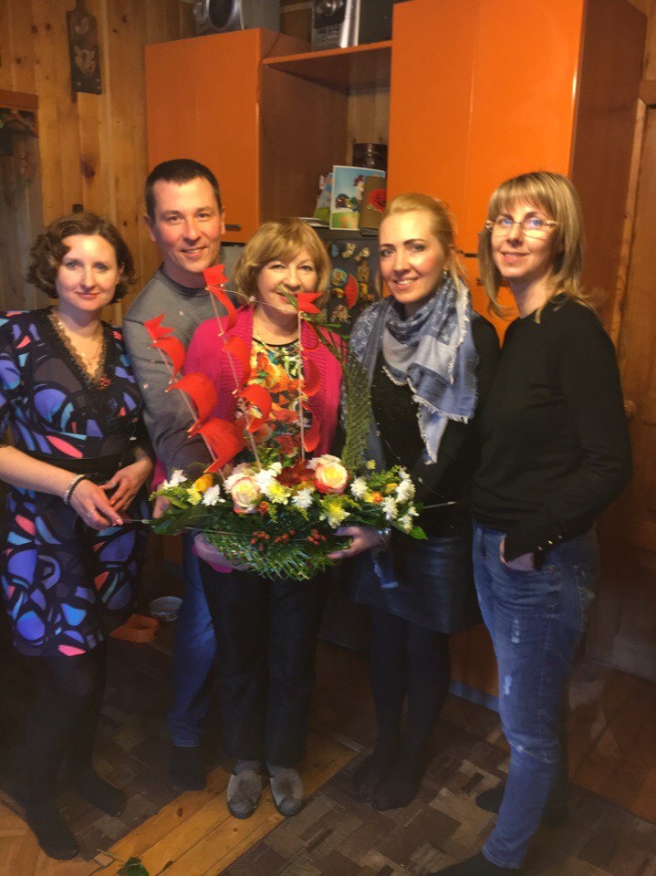 Я со своими бывшими учениками. Из личного архива. 