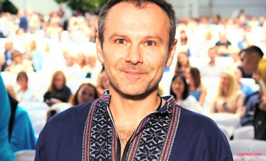 Вакарчук - лидер гр. "Океан Эльзы" в России ранее был звездой