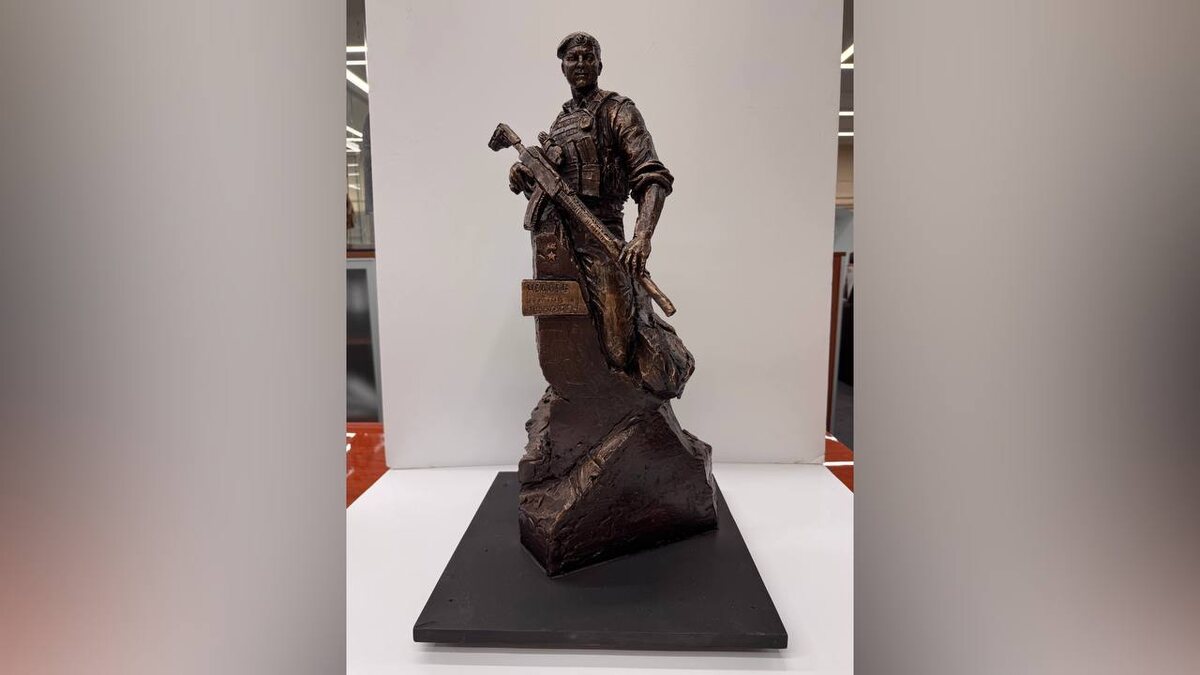    В Курской области выбран памятник Герою России Сергею Чебнёву