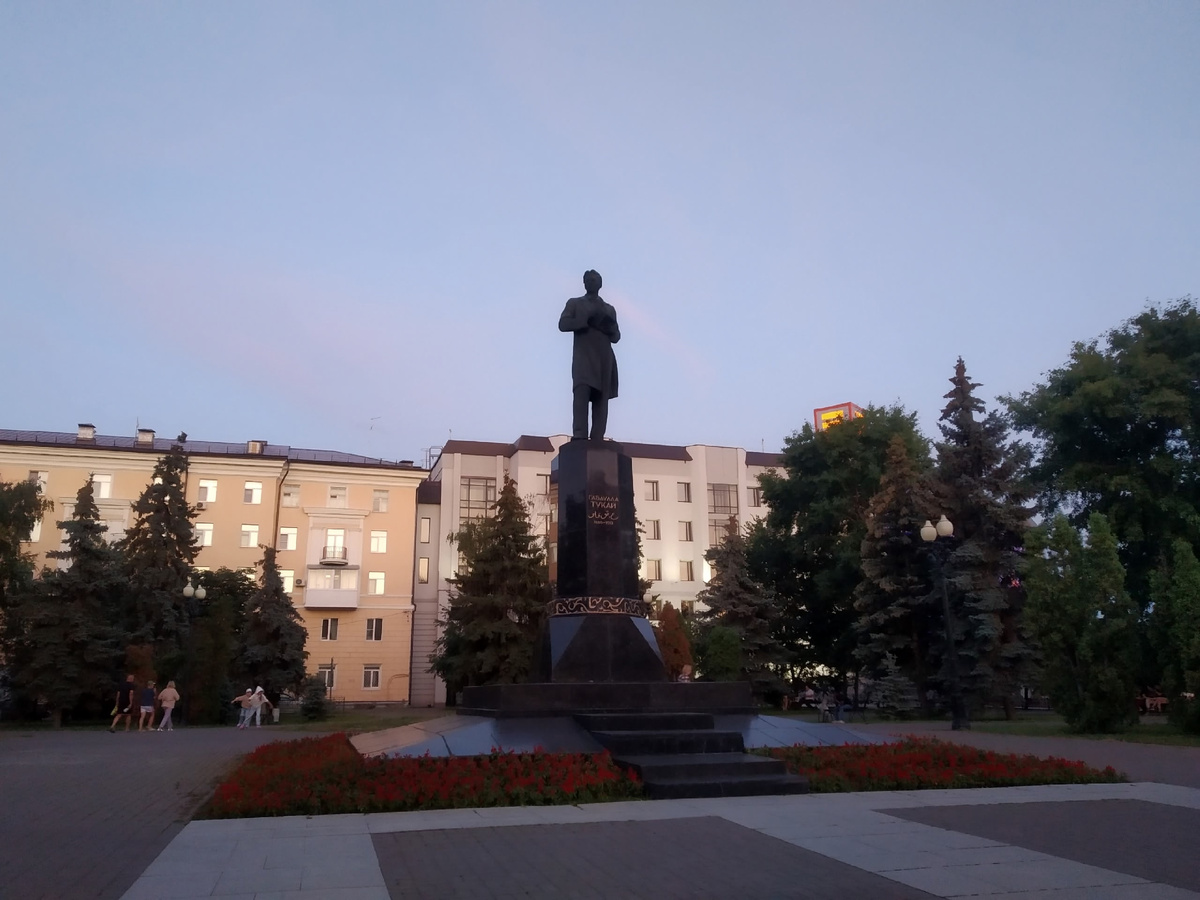 Памятник Габдулле Тукаю. Казань (личное фото)