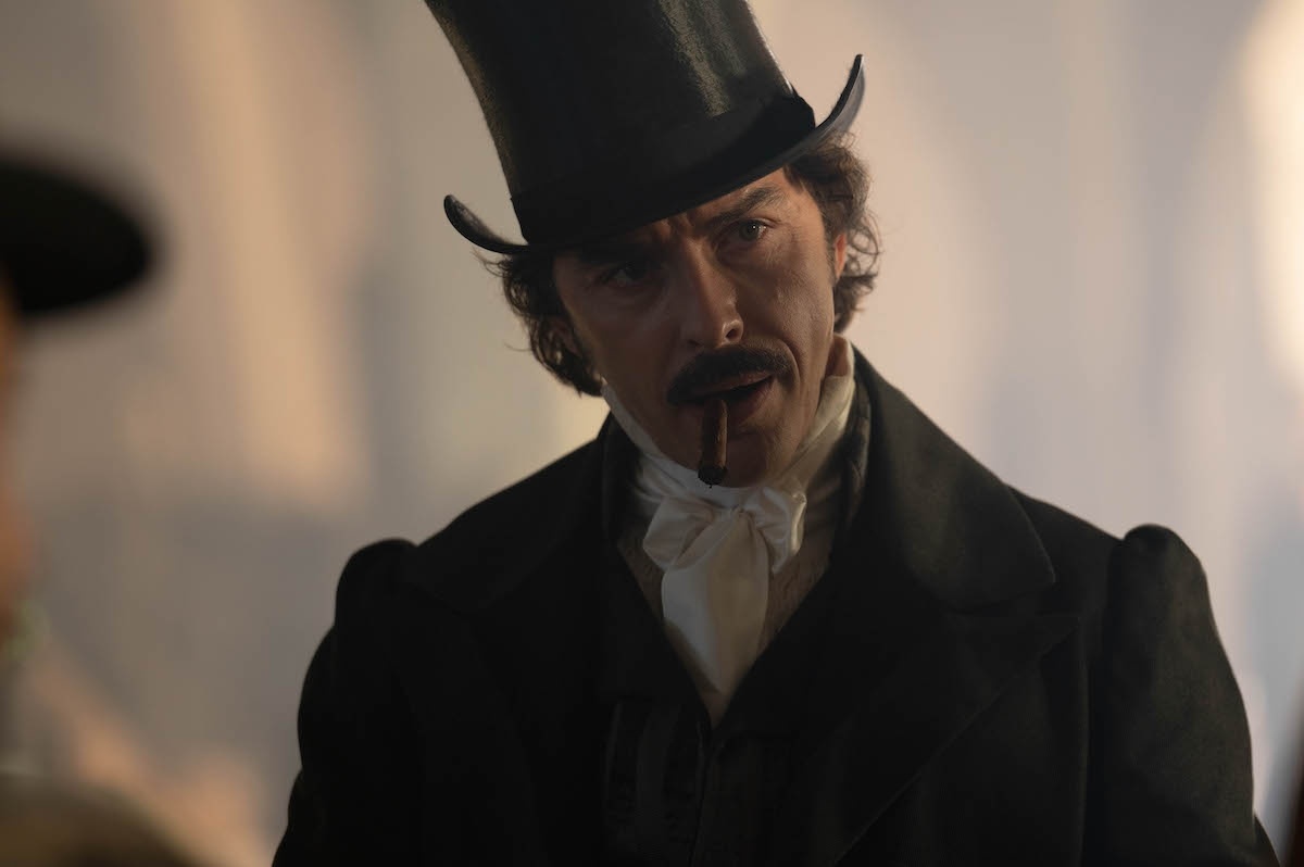 Микеле Риондино в роли Винченцо Флорио