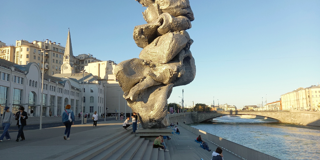10 памятников, которые снесли в Москве