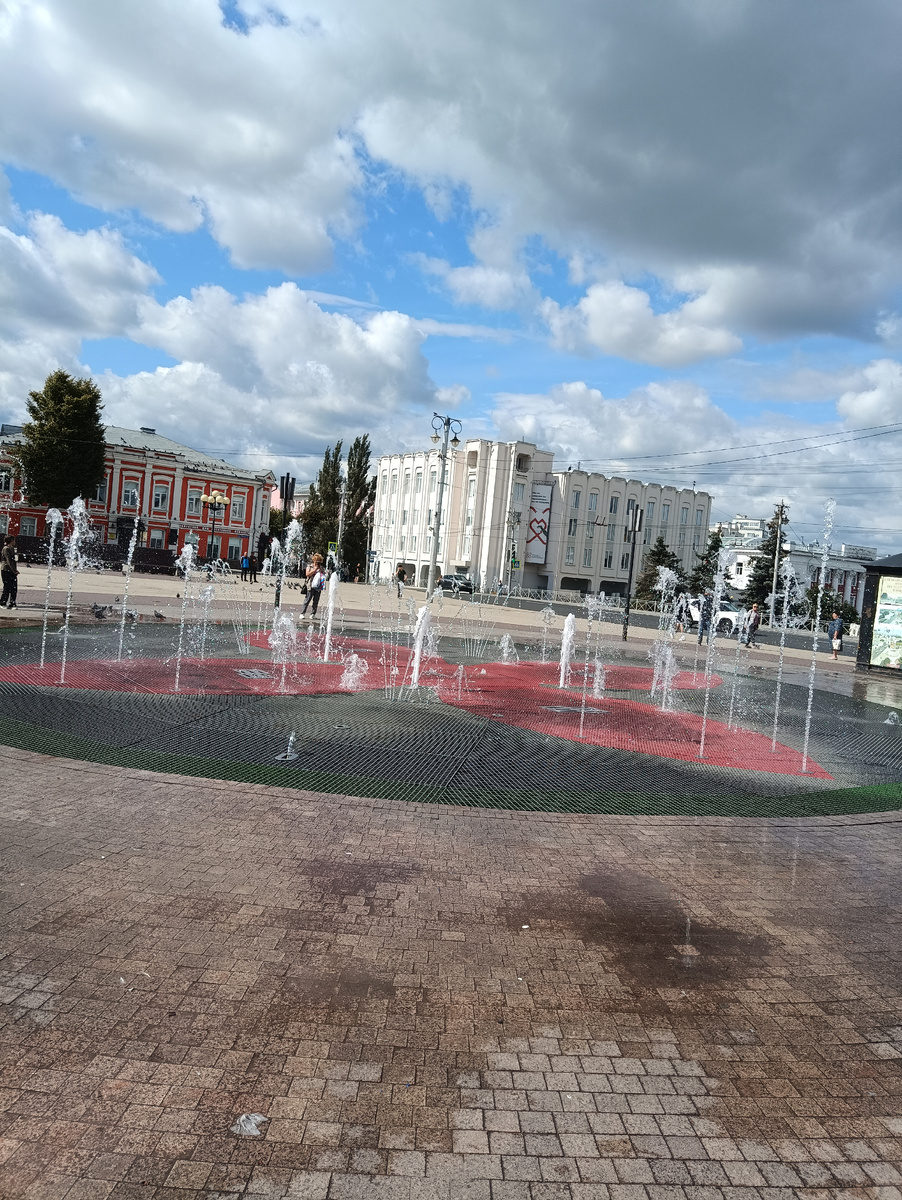 Поющий /танцующий фонтан