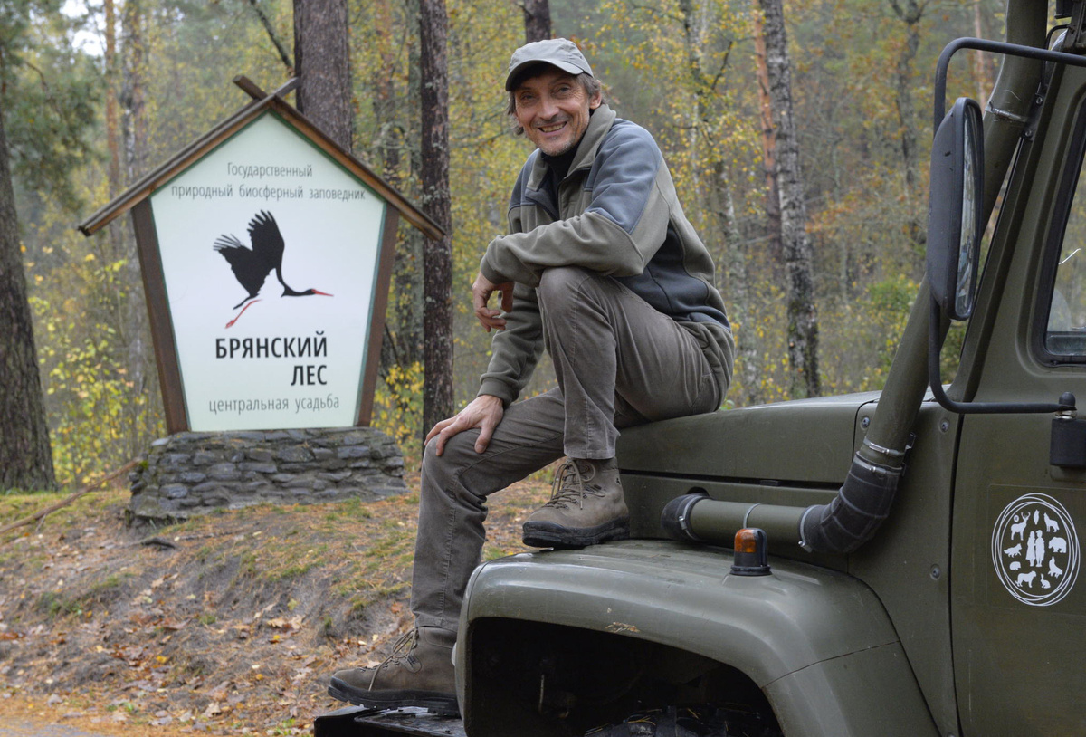 Игорь Петрович на центральной усадьбе заповедника